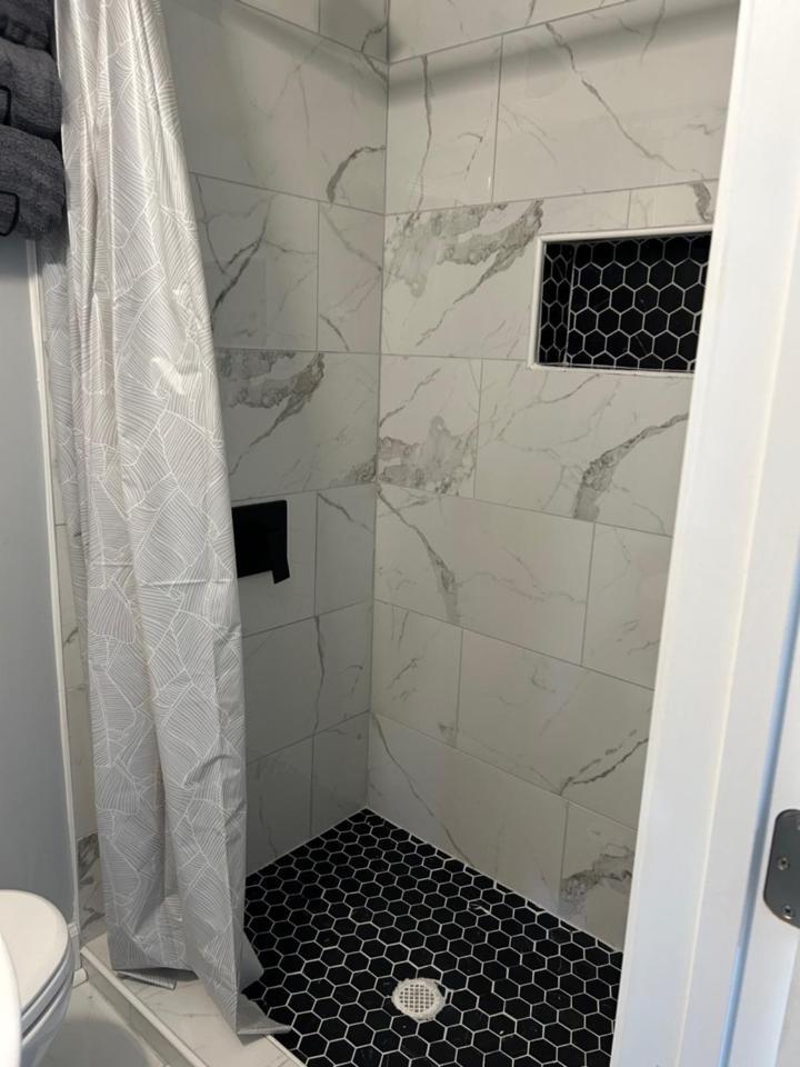 Ferienhaus Comfy Lower Lvl With Jetted Tub Near Uptown And Unc Charlotte