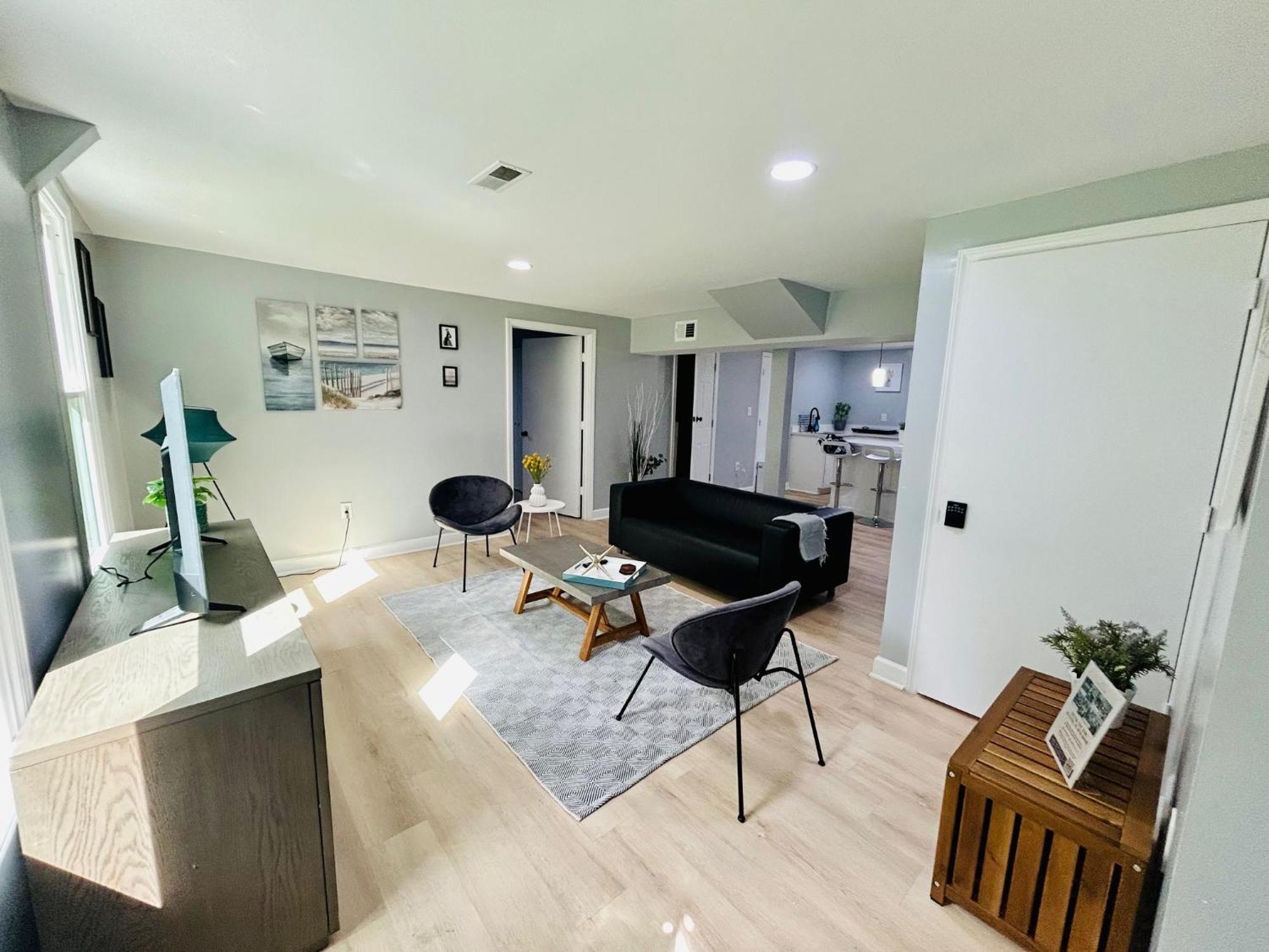 Ferienhaus Comfy Lower Lvl With Jetted Tub Near Uptown And Unc *